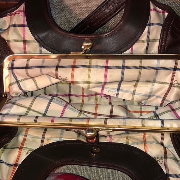 Authentic Coach Shoulder Purse - Picture 3 of 3